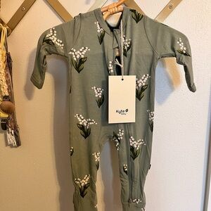 Kyte BABY Sage Green Floral Footie